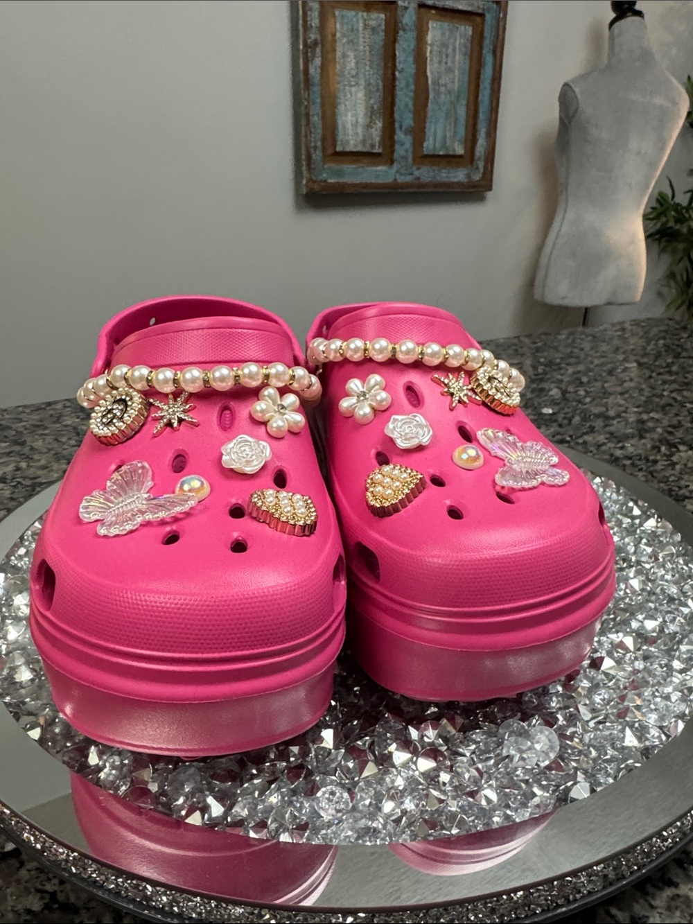 Rouge Helium Fuchsia Jeweled Pearl-Trim Clog Slides NWOT - Picture 5 of 10